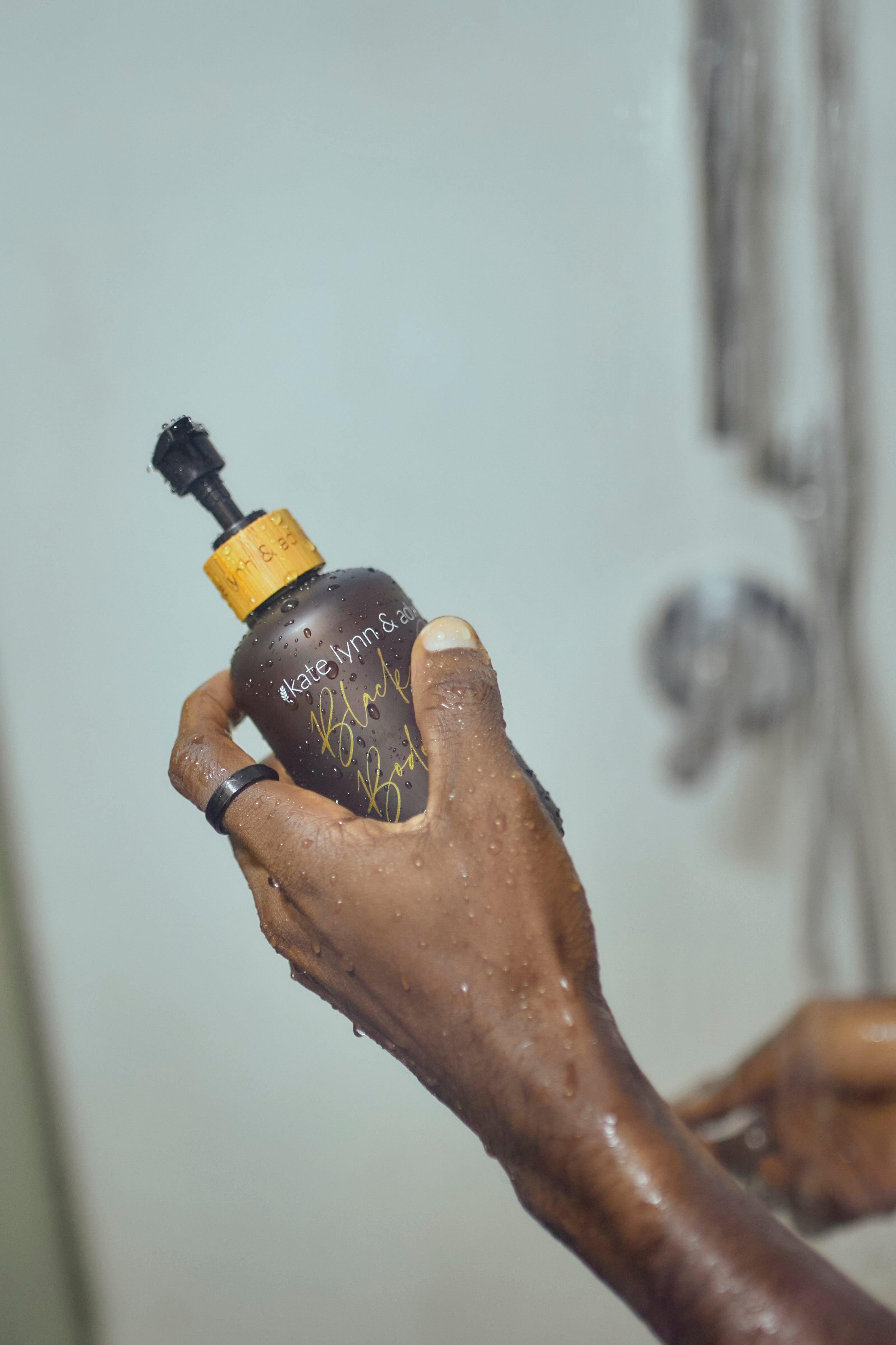 Botanical Black Soap Body Wash