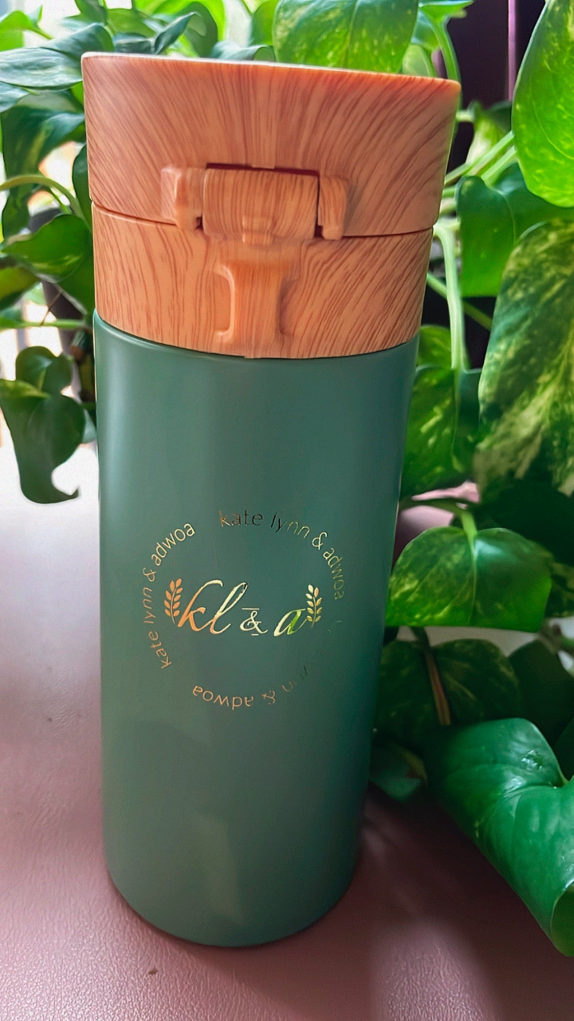 KLA Chic Travel-Friendly Insulated Water Bottle (12oz)