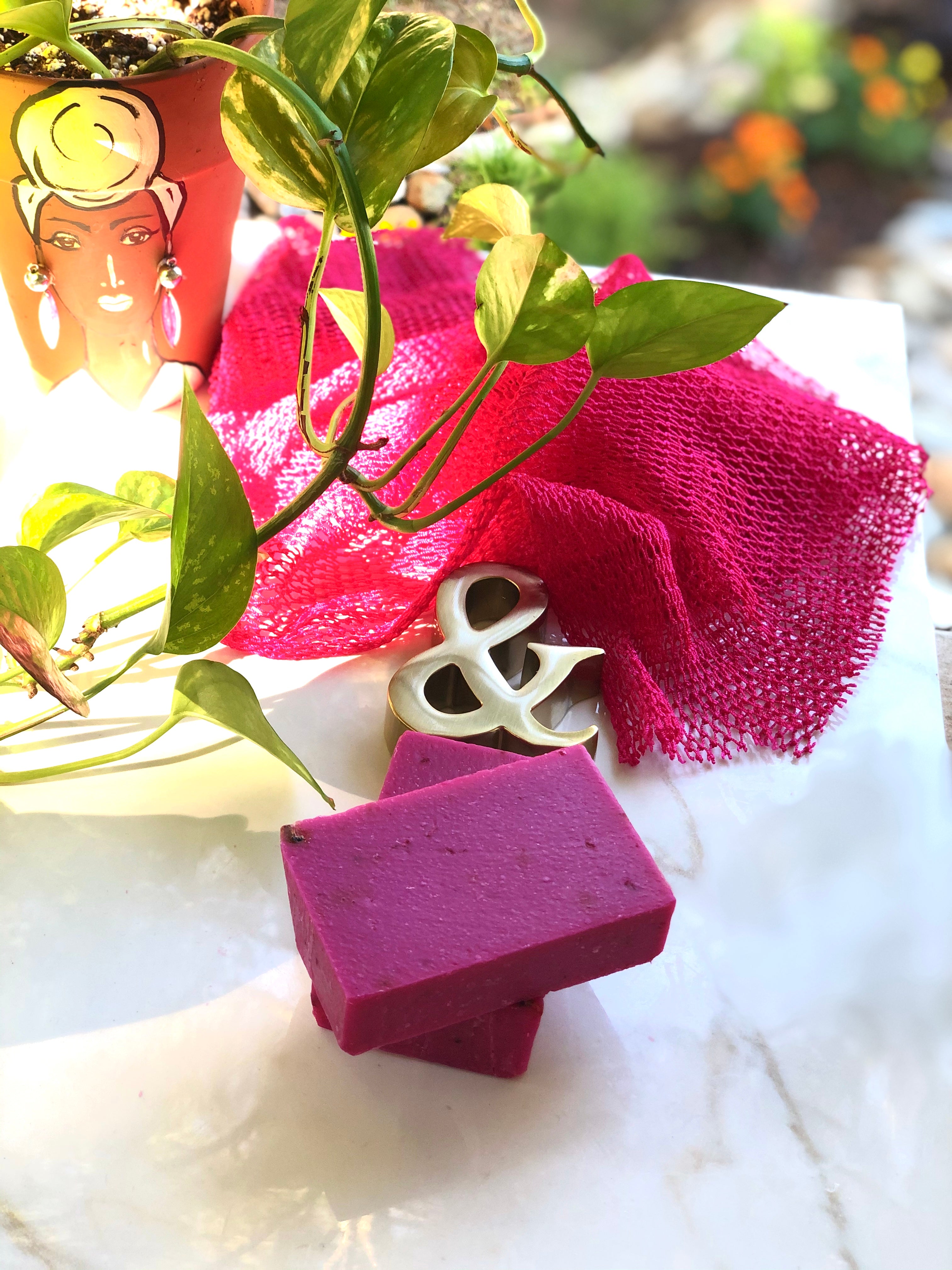 Dynamic Duo - Mesh Body Exfoliator + Ghanaian Black Soap